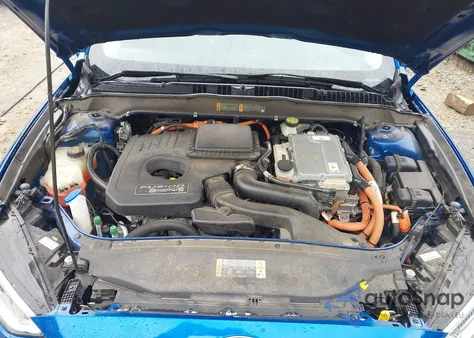 2017 Ford Fusion Energi Titanium из США, поврежденный, VIN 3FA6P0SU6HR128590